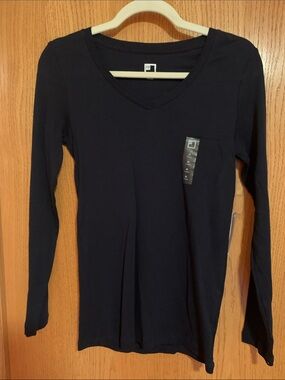 Basic V-Neck Long Sleeve Top in Navy